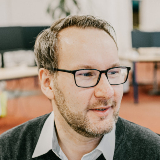 Endlich ein Call-Center, dass auch hält, was es verspricht: nämlich zu 100% Inbound. Ein super Team, in dem man viel bewegen kann und das auch Spaß an der Arbeit hat, findet man hier auch.